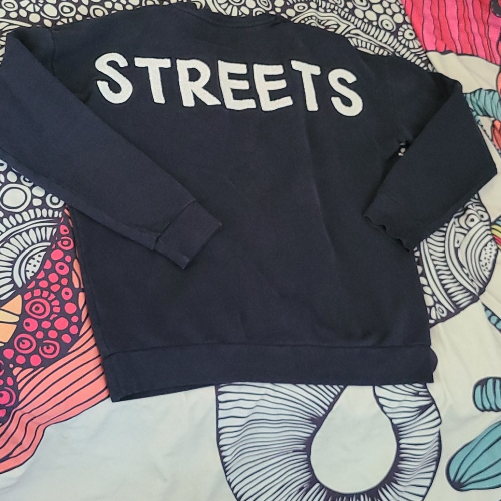 Voices Street Robert Montgomery pullover sweater